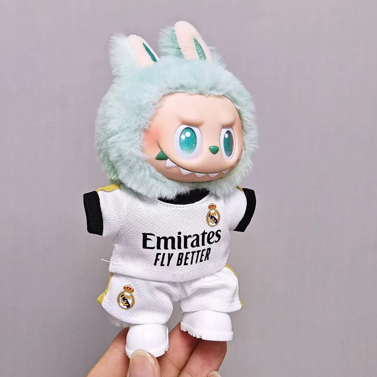 VERTRIX INNOVATIONS Labubu Football Jersey & Shoes 3-Piece Set for 15–17cm Dolls
